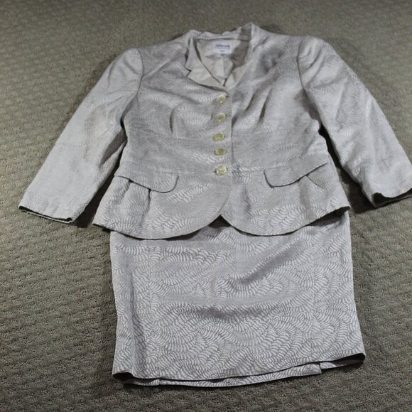 Armani Collezioni Size 10 Light Grey Suit - Picture 1 of 11